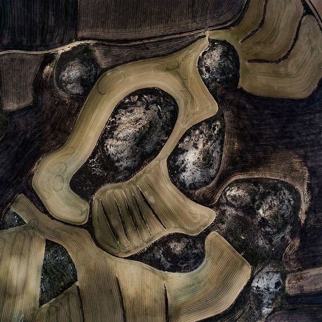 Не туристична Іспанія з висоти пташиного польоту: захопливі фото - фото 362791