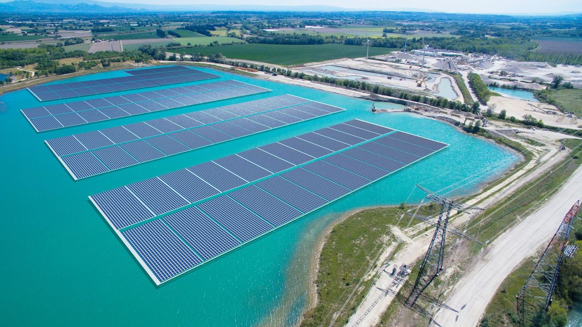 Найбільша сонячна електростанція в Європі - фото 1