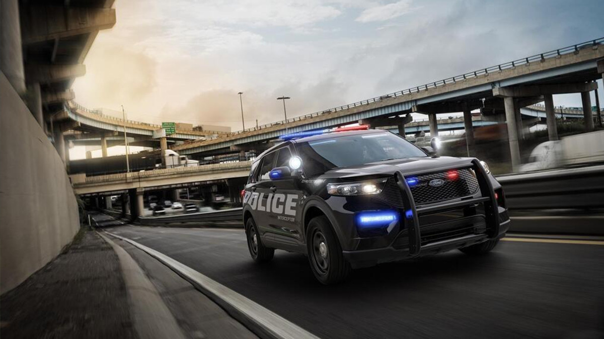 Ford Police Interceptor Utility Hybrid - фото 1