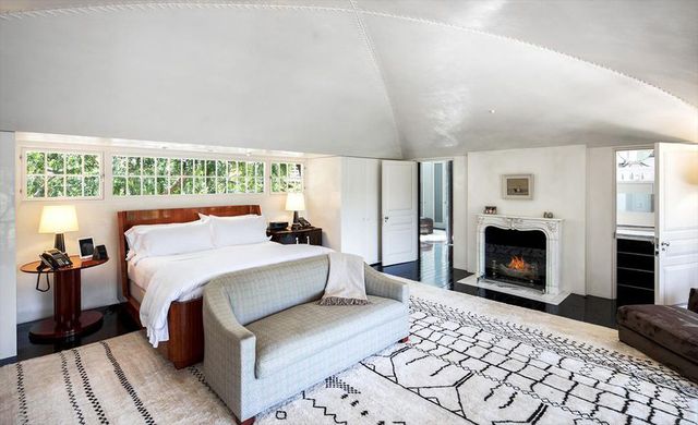 Будинок Дженніфер Еністон і Бреда Пітта продається за шалену суму: розкішні фото - фото 363533