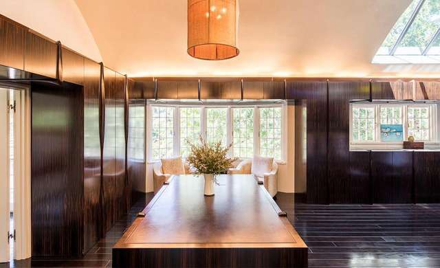 Будинок Дженніфер Еністон і Бреда Пітта продається за шалену суму: розкішні фото - фото 363542