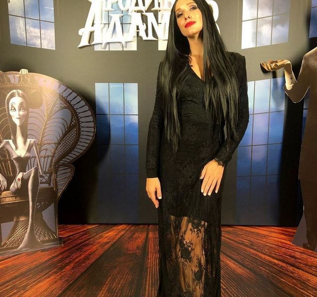 Тільки не це: Катя Осадча стала брюнеткою - фото 363695