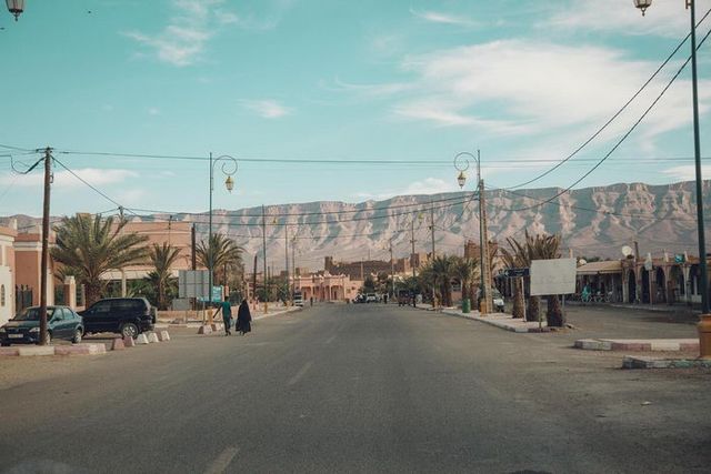Помаранчевий пісок: пустеля Марокко в яскравих знімках - фото 363938