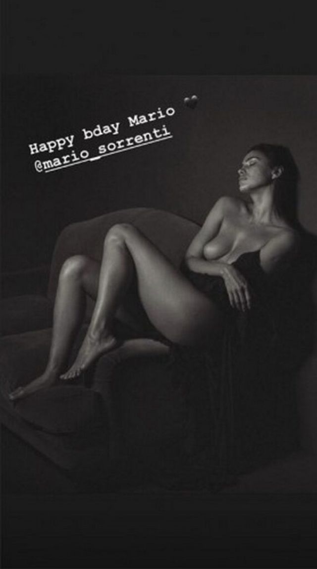 З днем народження: Ірина Шейк позувала повністю оголеною - фото 364262