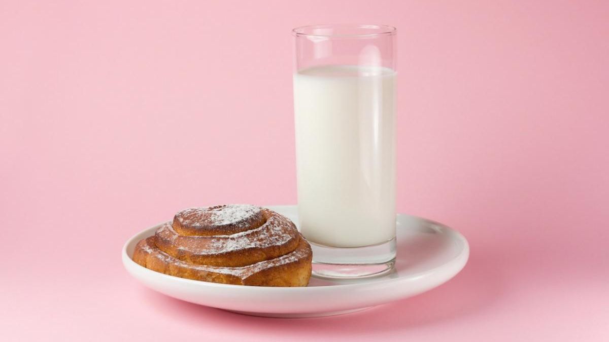 Що буде, якщо пити кефір на ніч щодня