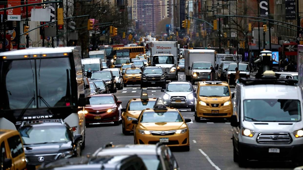 1918 рік: в мережі показали перший автомобільний затор