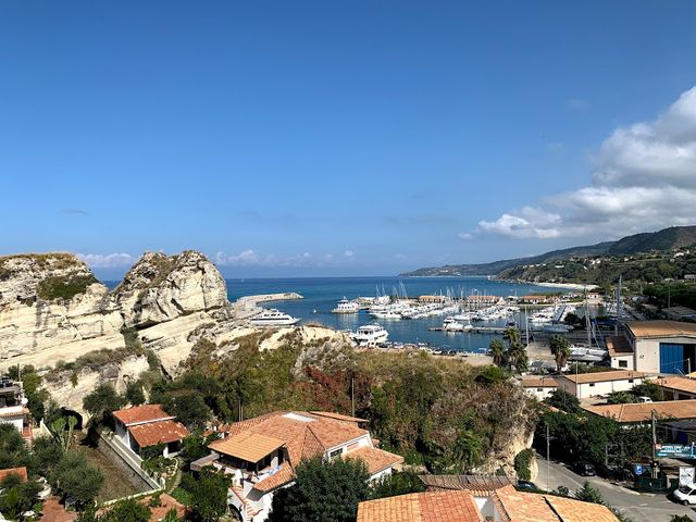 Краєвид з оглядового майданчика Тропеа - фото 364619