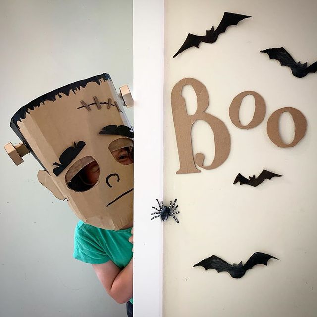 Австралійка робить картонні костюми на Хеловін, які дивують (фото) - фото 364823