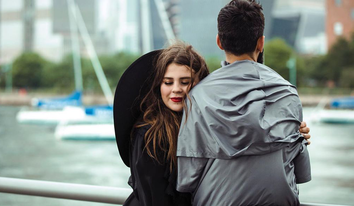 Солістка гурту KAZKA розсекретила свого нового залицяльника: цікаві деталі