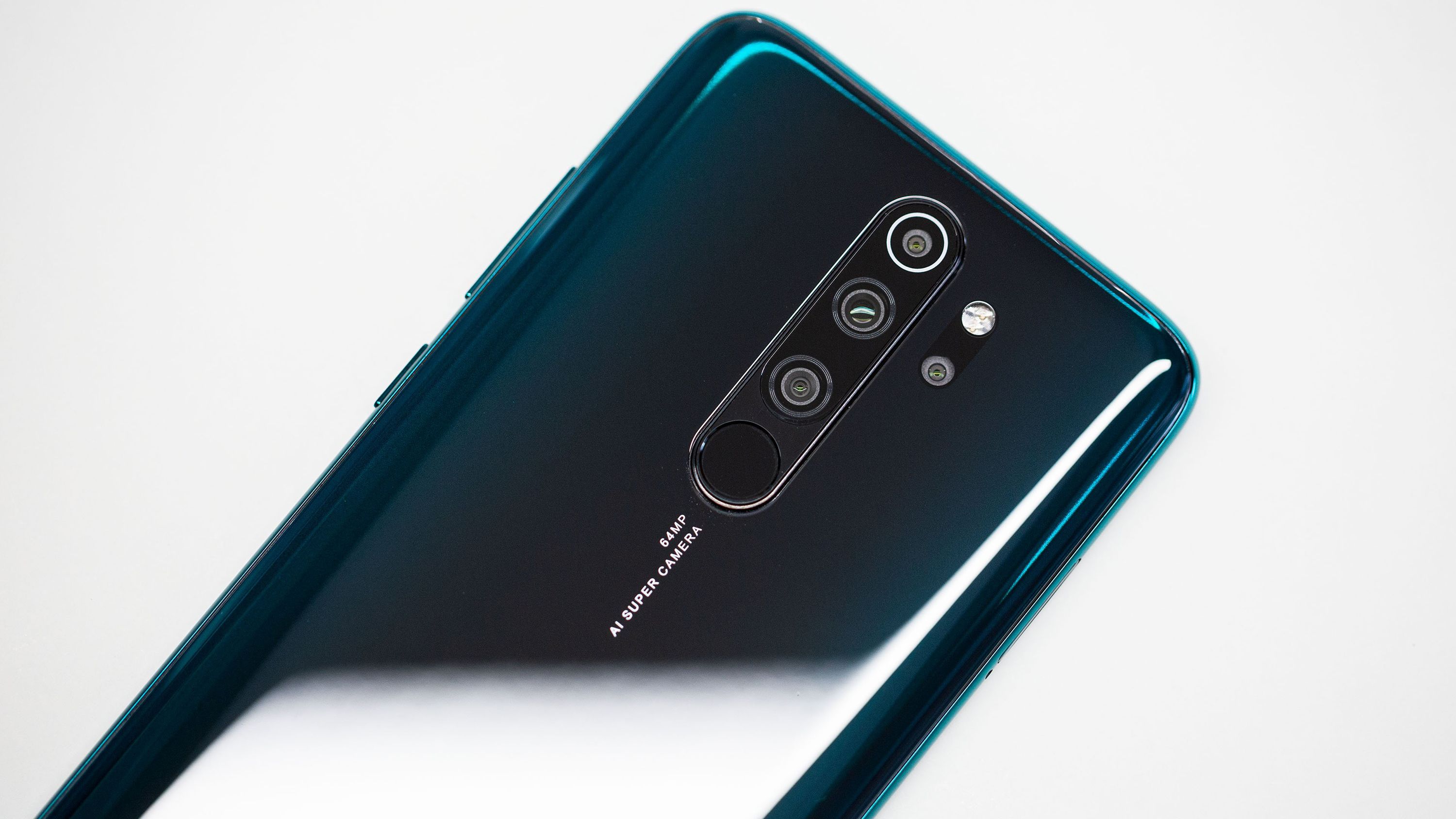 Блогери порівняли автономність нових смартфонів: Redmi Note 8 Pro здав позиції