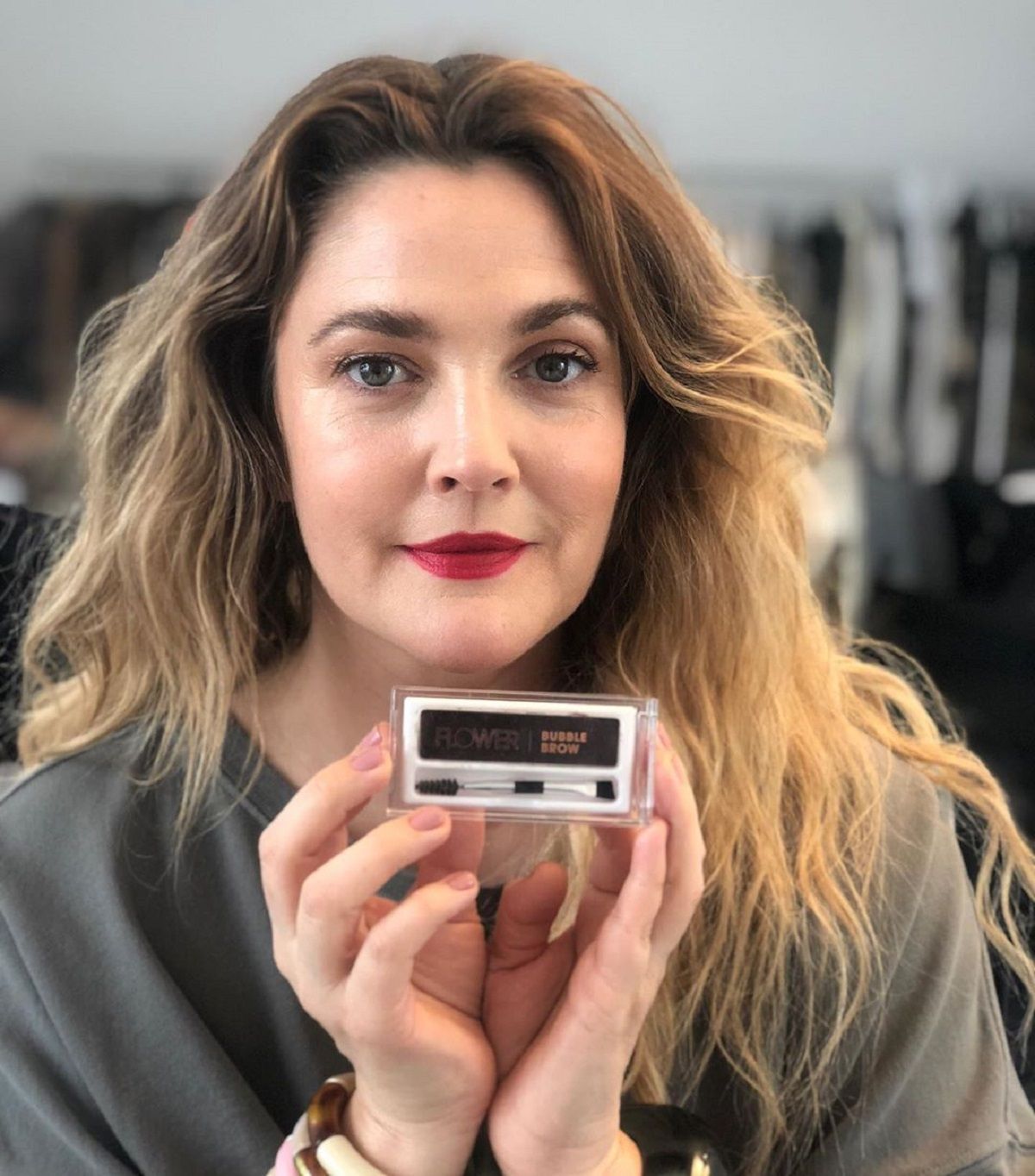 Дрю Беррімор шокувала своїм виглядом на червоній доріжці (фото)