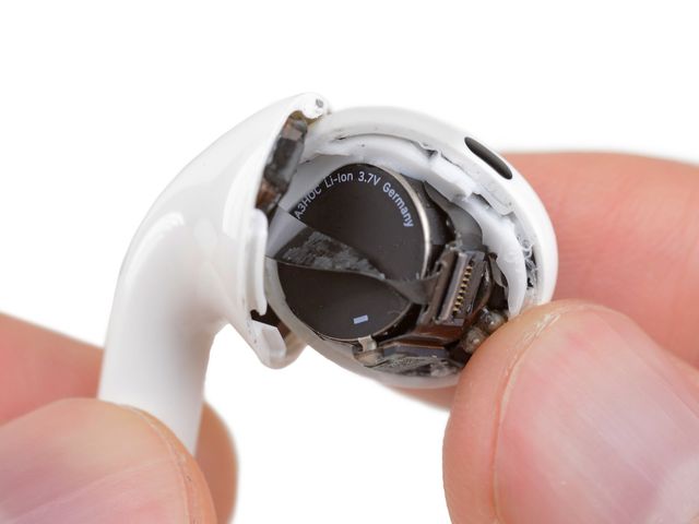 Експерти назвали AirPods Pro одноразовими навушниками - фото 365071