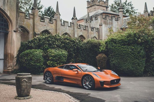 Кожен охочий може стати власником суперкара Джеймса Бонда - фото 365098