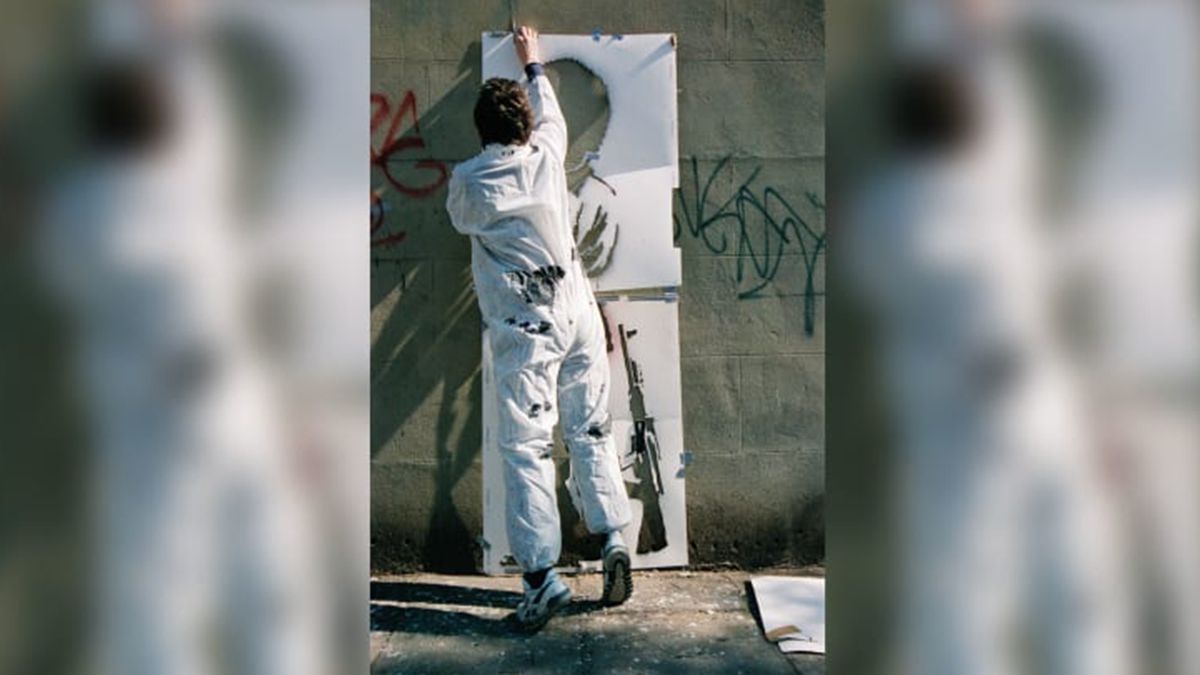 У мережі вперше з'явилося фото художника Бенксі