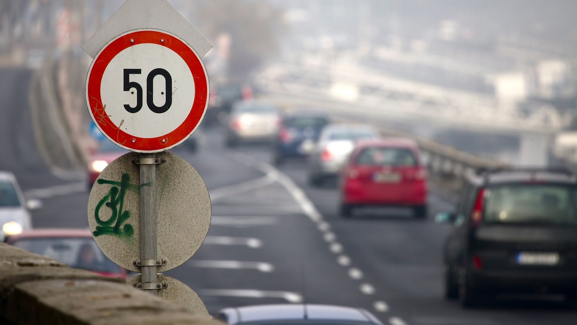 У Києві ввели обмеження швидкості до 50 км/год: перелік вулиць