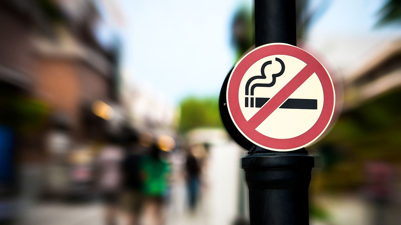 Вчені з'ясували, кому важче кинути курити