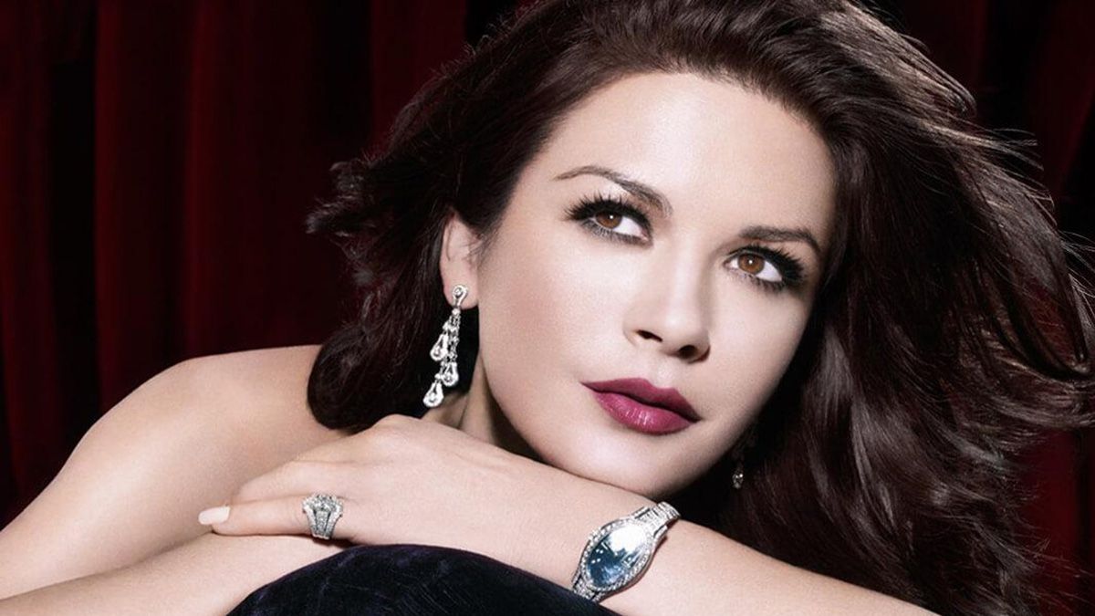 Кетрін Зета-Джонс показала свою дорослу красуню-дочку