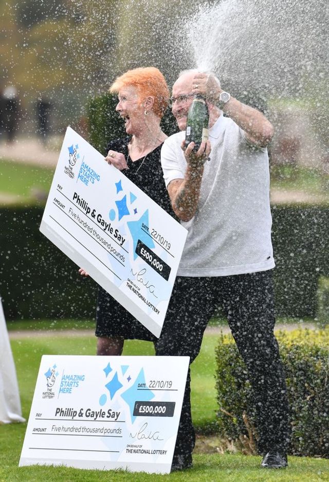 Британська прибиральниця через свою неуважність двічі зірвала джекпот - фото 365403