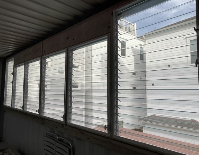 Дизайнер звів дім своєї мрії з вантажних контейнерів (фото) - фото 365425