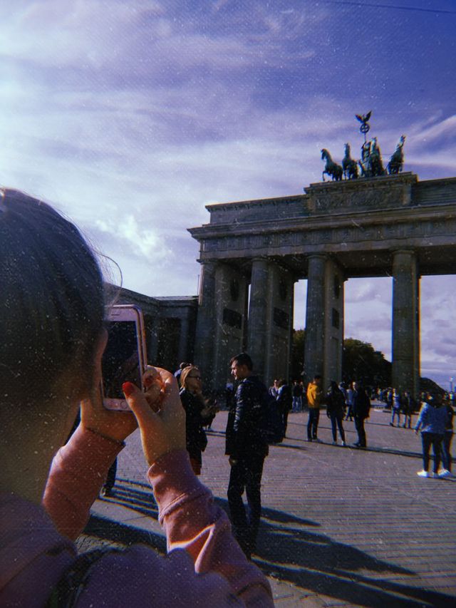 У Берлін їдуть за емоціями: що дивитися у столиці Німеччини і як не збанкрутувати у метро - фото 365599