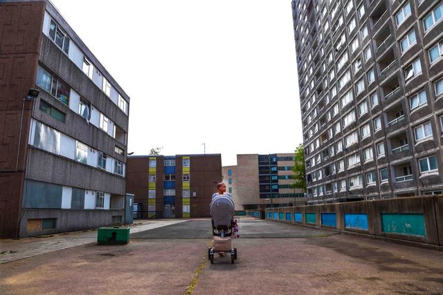 Реальне життя на околицях Лондона: захопливі фото - фото 366189