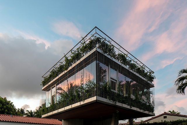 У Маямі Біч з'явився ідеальний дім, який дивує своїм виглядом: фото - фото 366328
