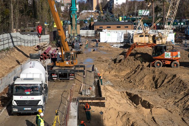 У мережі показали, як будують метро на Виноградар: фоторепортаж - фото 366367