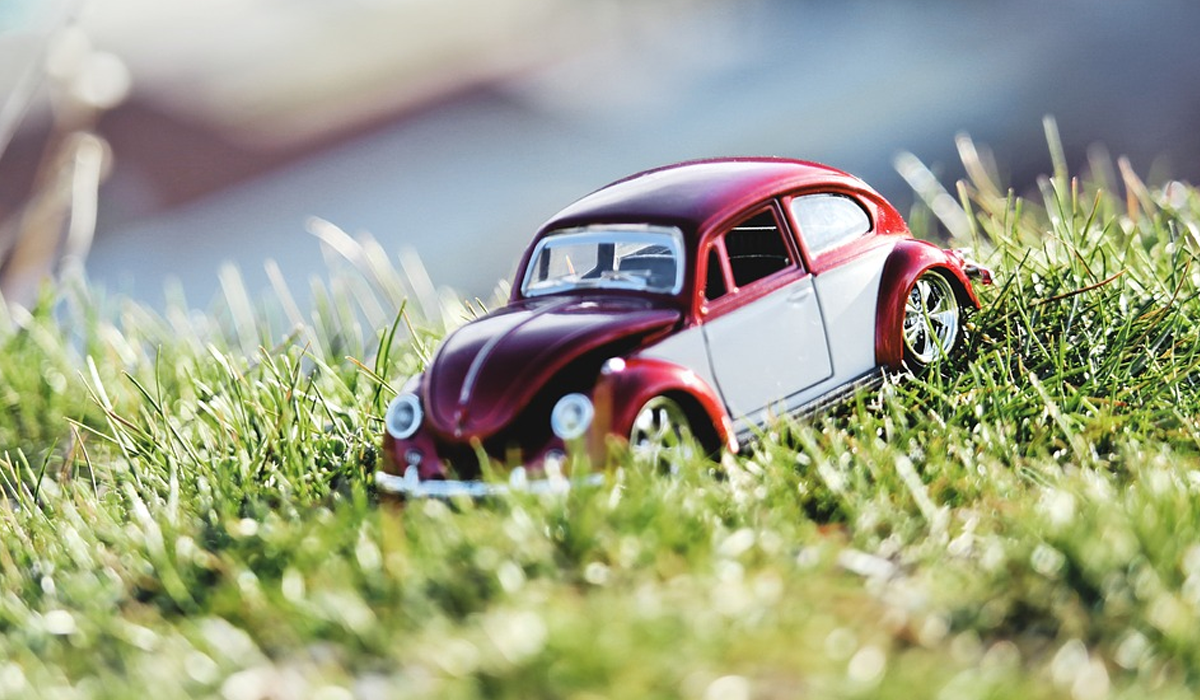 Правила паркування на спуску і під гірку: на якій передачі краще залишати авто