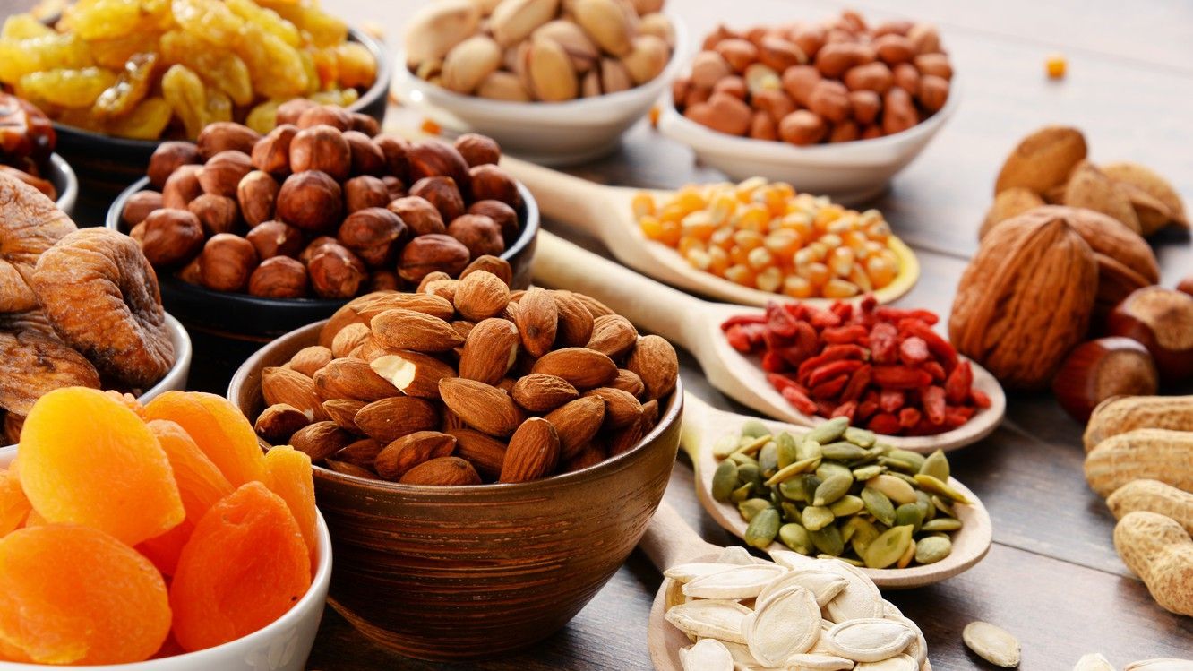 Зимові вітаміни: названі найкращі сухофрукти