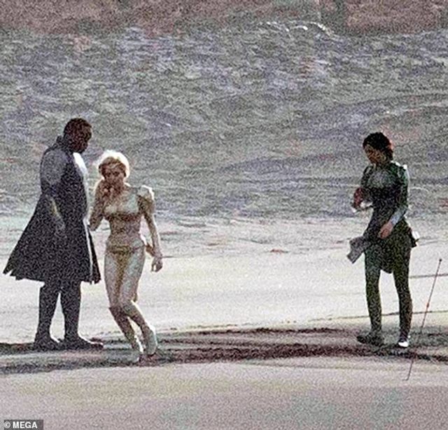 З'явилися перші фото Анджеліни Джолі з нового фільму Marvel - фото 366825