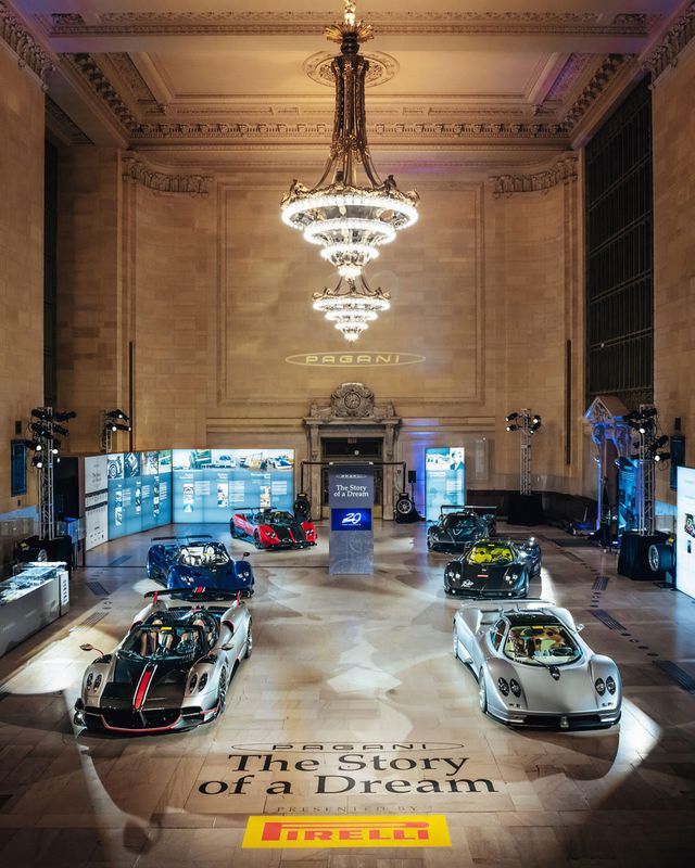 Pagani перетворили вокзал Нью-Йорка на автомобільний музей - фото 366903