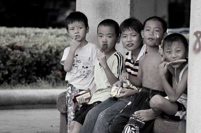 Науковці вважають, що слід скоротити народжуваність - фото 366933