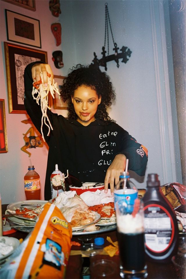 7 смертних гріхів: австралійський бренд випустив незвичайну колекцію одягу - фото 367009