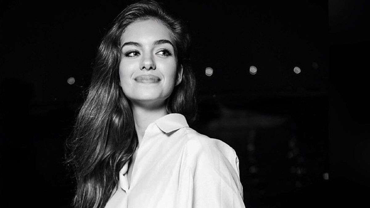 Дружина Комарова вразила публіку ефектним образом