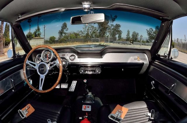 Викрасти за 60 секунд: на торги виставили Mustang з улюбленого фільму мільйонів - фото 367145