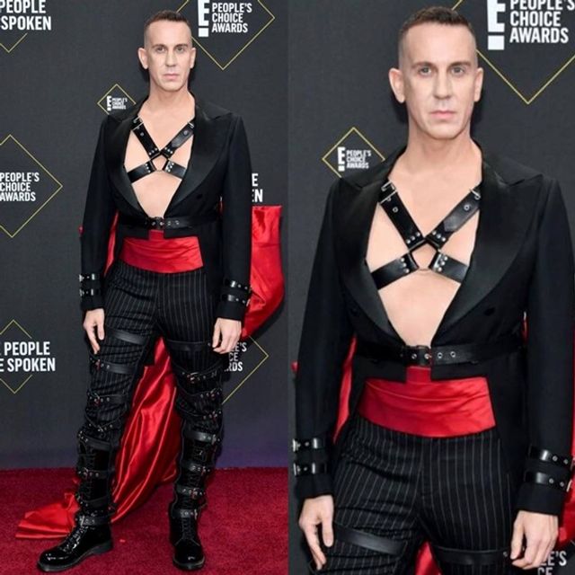 Дизайнер шокував мережу своїм БДСМ-нарядом - фото 367417