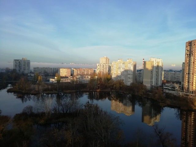 Київ оточила стіна туману: кадри незвичайного явища - фото 367494