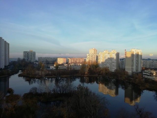 Київ оточила стіна туману: кадри незвичайного явища - фото 367496