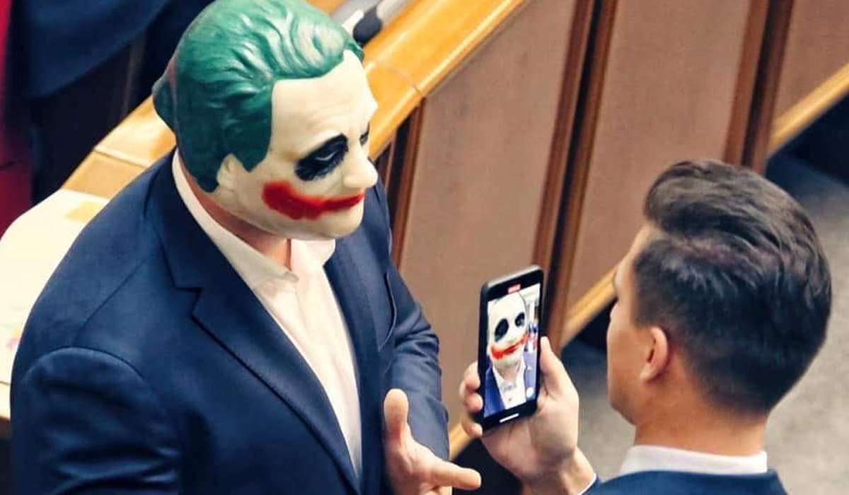 Кива у масці Джокера - фото 1