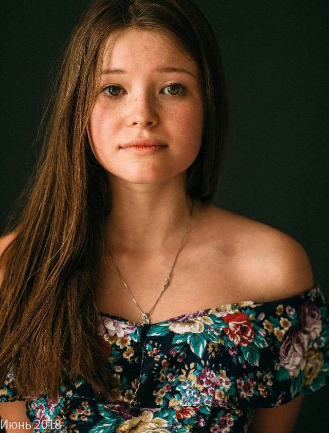 Перші ластівки: які актори зіграли головні ролі в серіалі - фото 367672