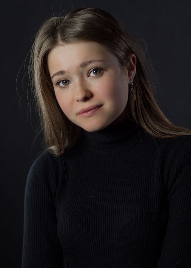 Перші ластівки: які актори зіграли головні ролі в серіалі - фото 367673