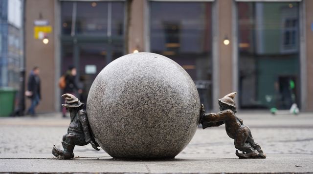 Українців найбільше серед мігрантів у Польщі та Європі загалом - фото 367800