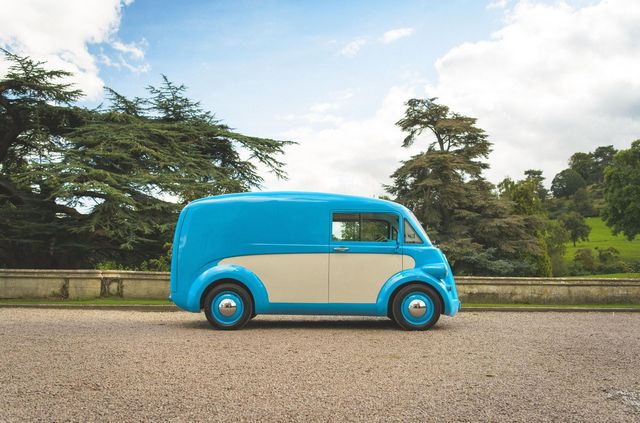 Культовий британський фургон 40-х став електрокаром - фото 367908