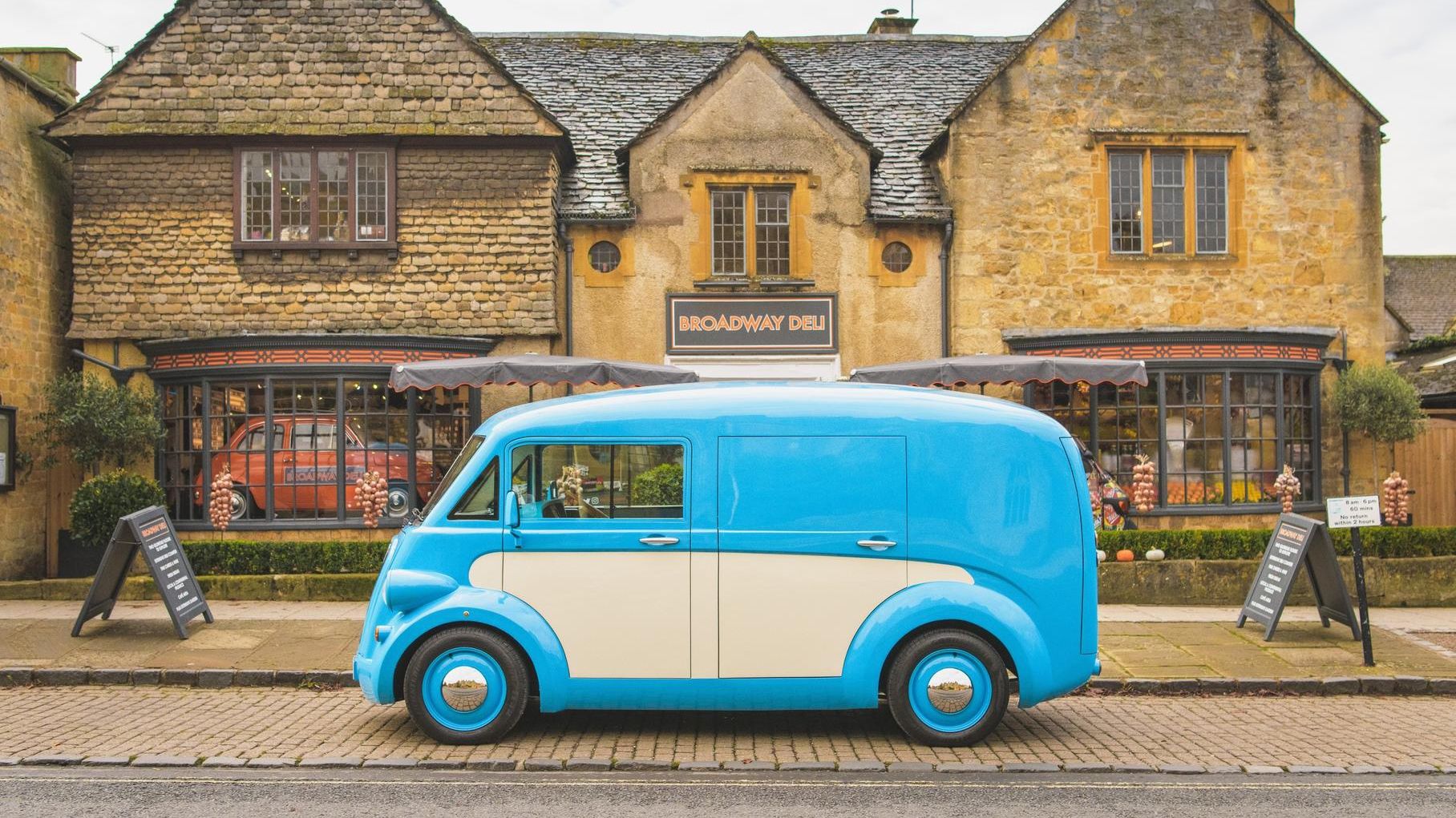 Культовий британський фургон 40-х став електрокаром