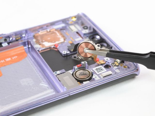 З ремонтом буде непросто: фахівці розібрали HUAWEI Mate 30 Pro - фото 368393