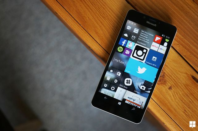 Користувачі Windows Mobile отримали несподіване оновлення - фото 368433