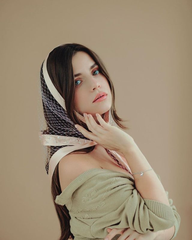 Христина Соловій заворожує своїм поглядом - фото 368444