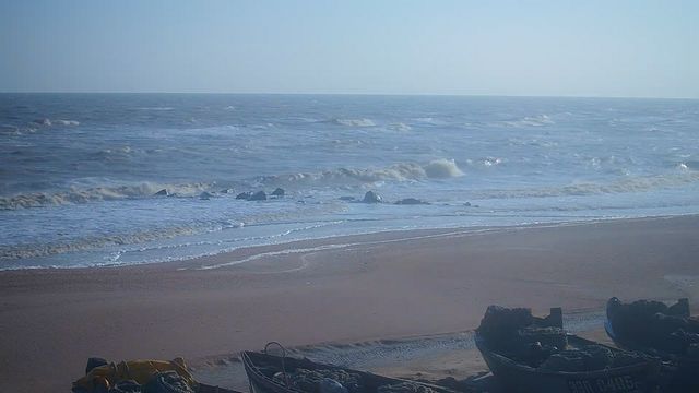 У мережі показали вражаючі фото шторму в Азовському морі - фото 368671