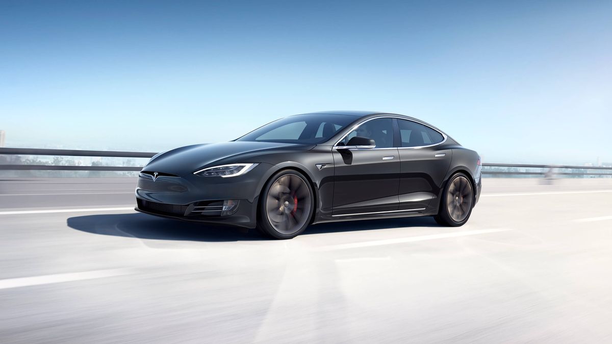 Tesla посідає 3 місце у рейтингу - фото 1