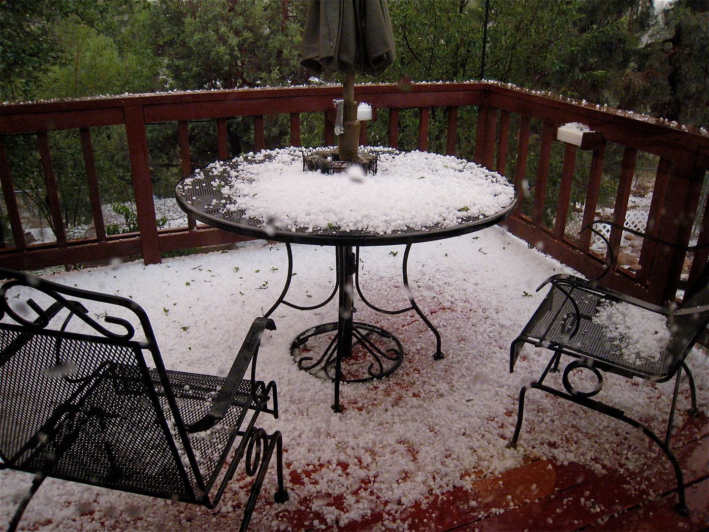 Гігантський град накрив Австралію: моторошні відео